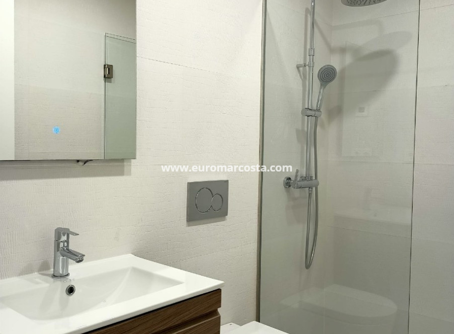 Venta - Villa - Orihuela Costa