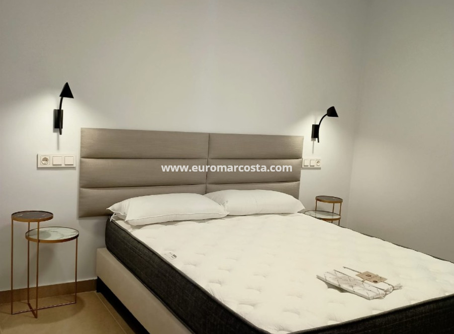 Venta - Villa - Orihuela Costa