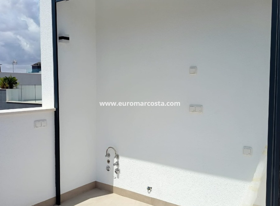 Venta - Villa - Orihuela Costa