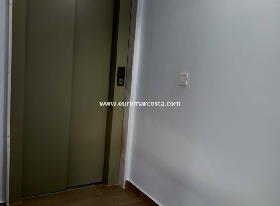 Venta - Villa - Orihuela Costa