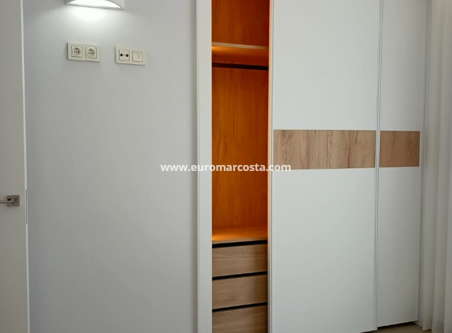 Venta - Villa - Orihuela Costa