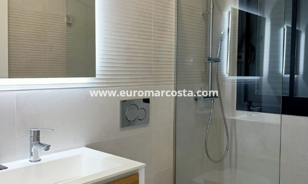 Venta - Villa - Orihuela Costa