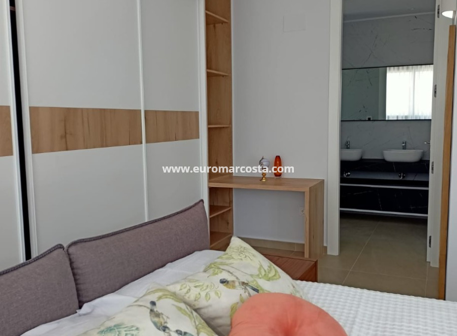 Venta - Villa - Orihuela Costa