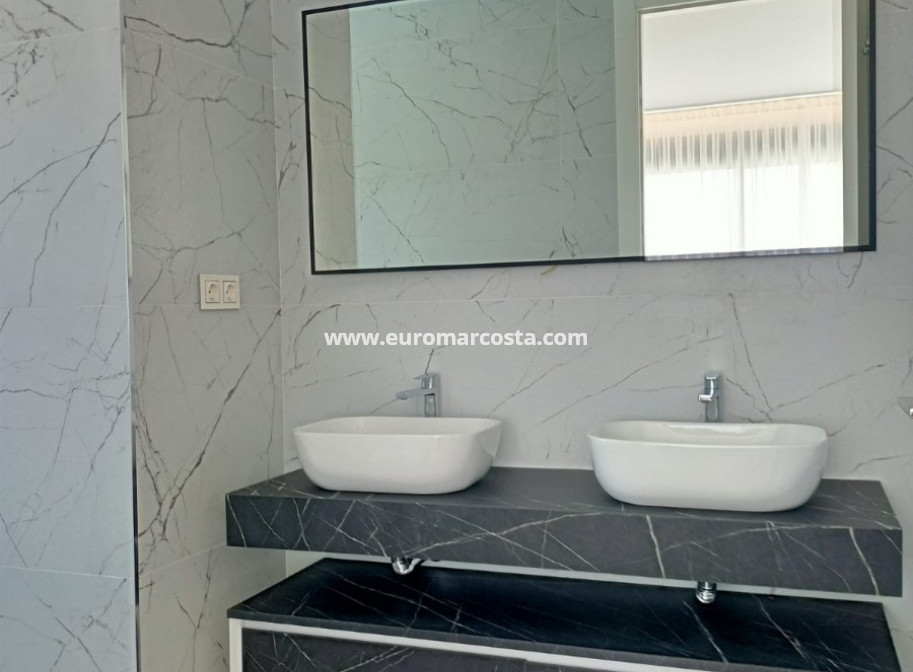 Venta - Villa - Orihuela Costa