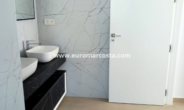 Venta - Villa - Orihuela Costa
