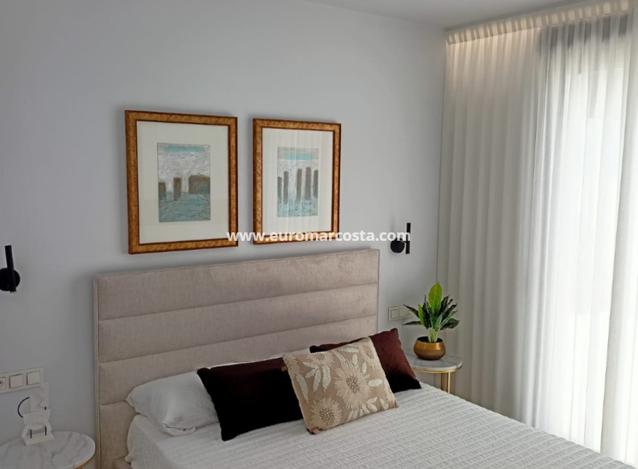 Venta - Villa - Orihuela Costa