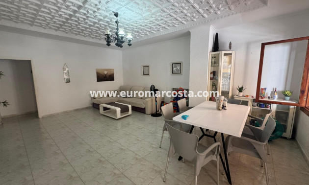 Objekte zum Wiederverkauf - Wohnung - Torrevieja - TORREVIEJA