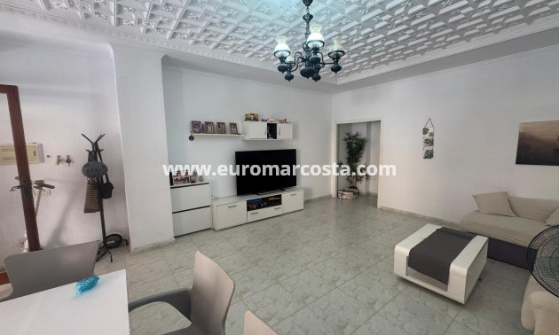 Objekte zum Wiederverkauf - Wohnung - Torrevieja - TORREVIEJA