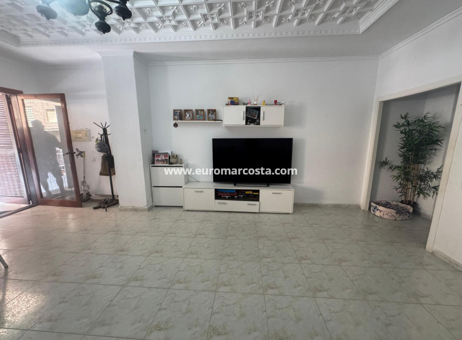 Objekte zum Wiederverkauf - Wohnung - Torrevieja - TORREVIEJA
