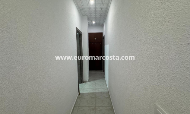 Objekte zum Wiederverkauf - Wohnung - Torrevieja - TORREVIEJA