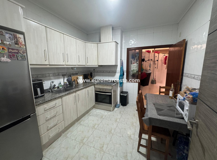 Objekte zum Wiederverkauf - Wohnung - Torrevieja - TORREVIEJA
