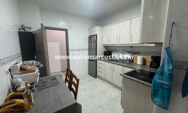 Objekte zum Wiederverkauf - Wohnung - Torrevieja - TORREVIEJA