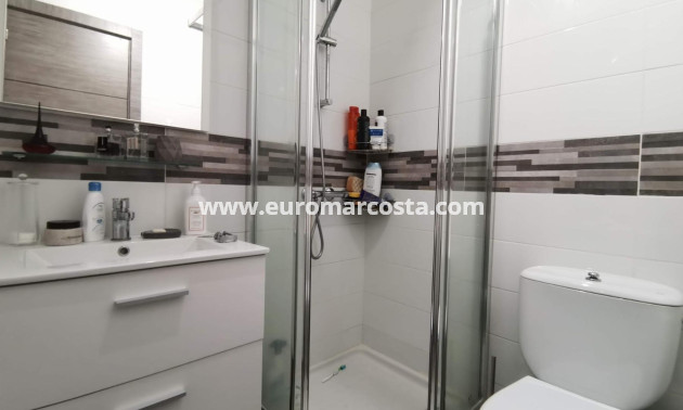 Objekte zum Wiederverkauf - Wohnung - Torrevieja - TORREVIEJA
