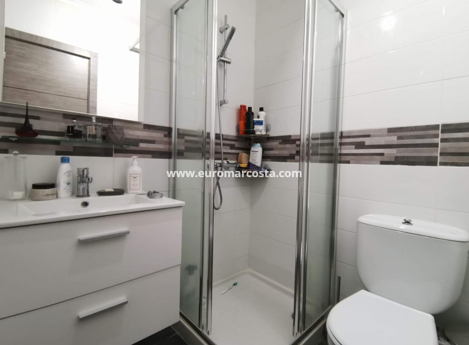 Objekte zum Wiederverkauf - Wohnung - Torrevieja - TORREVIEJA