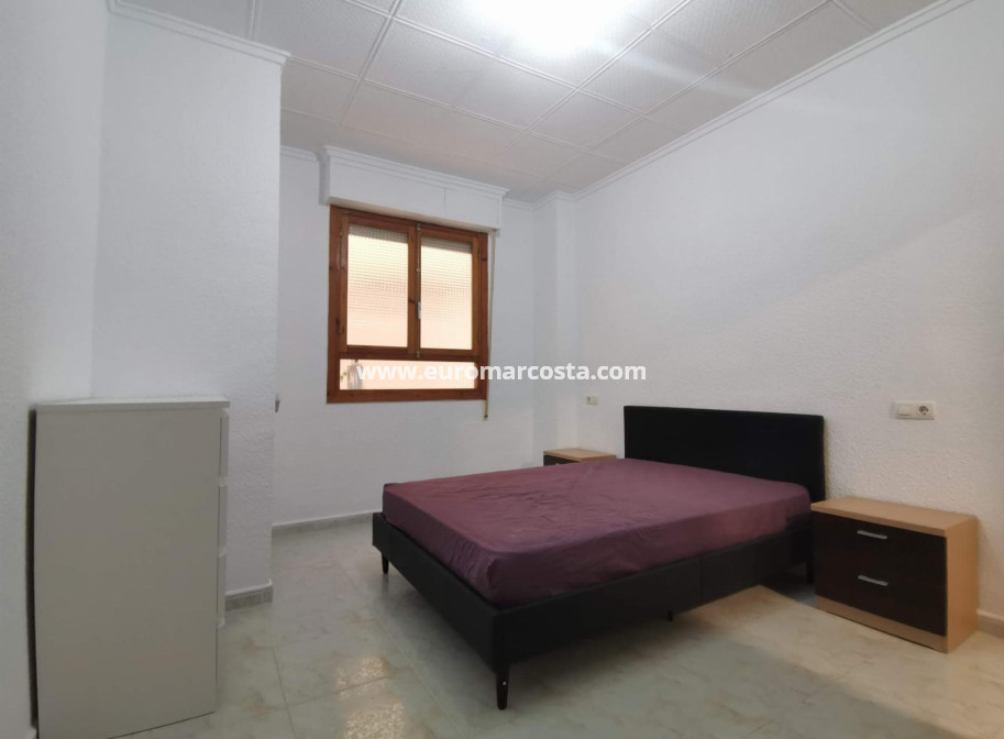 Objekte zum Wiederverkauf - Wohnung - Torrevieja - TORREVIEJA