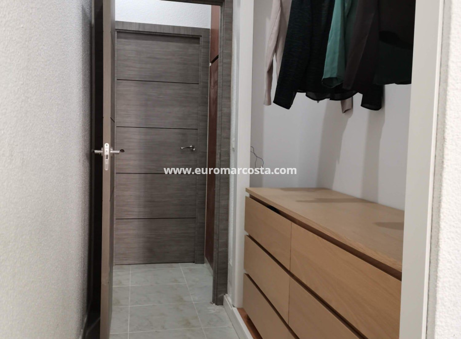 Objekte zum Wiederverkauf - Wohnung - Torrevieja - TORREVIEJA