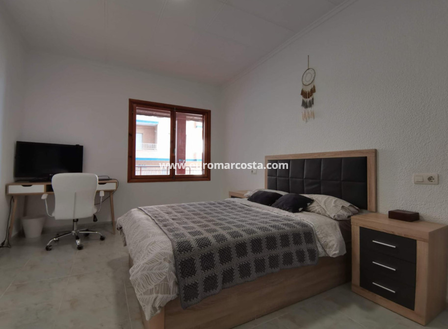 Objekte zum Wiederverkauf - Wohnung - Torrevieja - TORREVIEJA