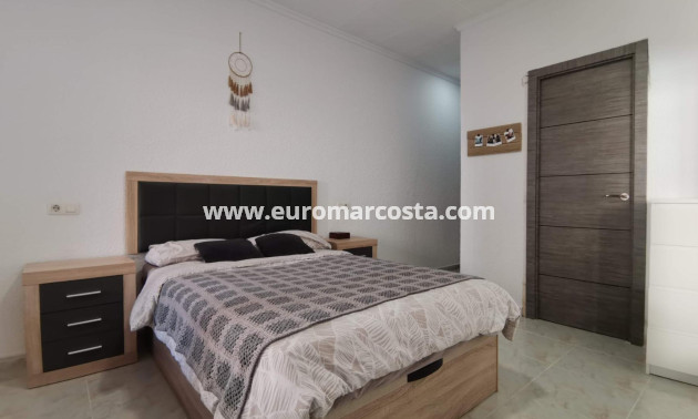 Objekte zum Wiederverkauf - Wohnung - Torrevieja - TORREVIEJA