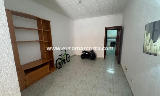 Objekte zum Wiederverkauf - Wohnung - Torrevieja - TORREVIEJA