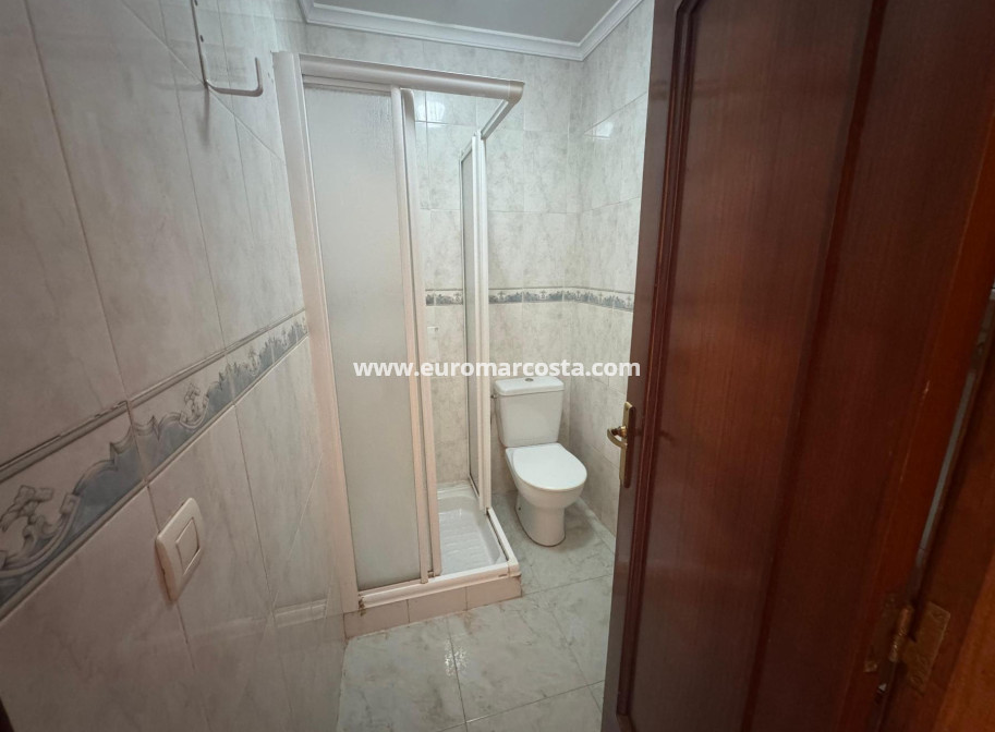 Objekte zum Wiederverkauf - Wohnung - Torrevieja - TORREVIEJA