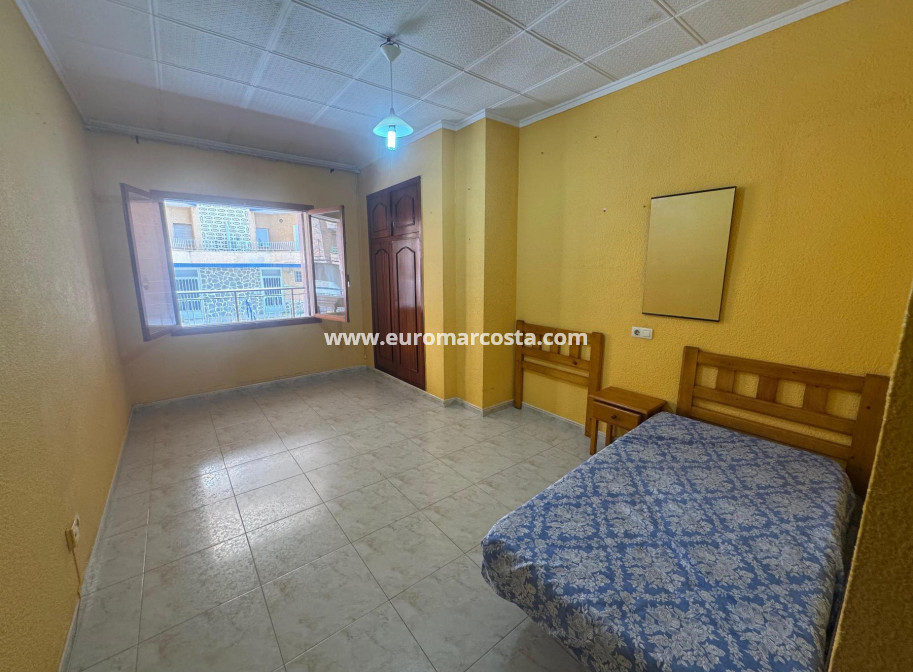 Objekte zum Wiederverkauf - Wohnung - Torrevieja - TORREVIEJA