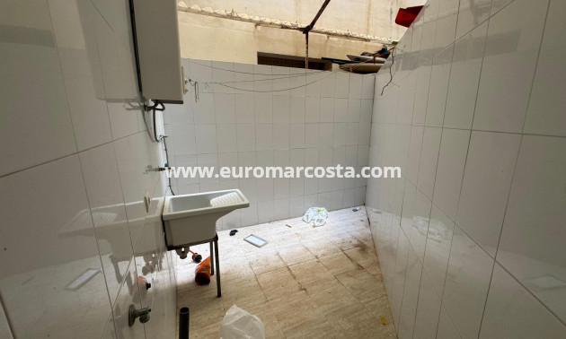Objekte zum Wiederverkauf - Wohnung - Torrevieja - TORREVIEJA