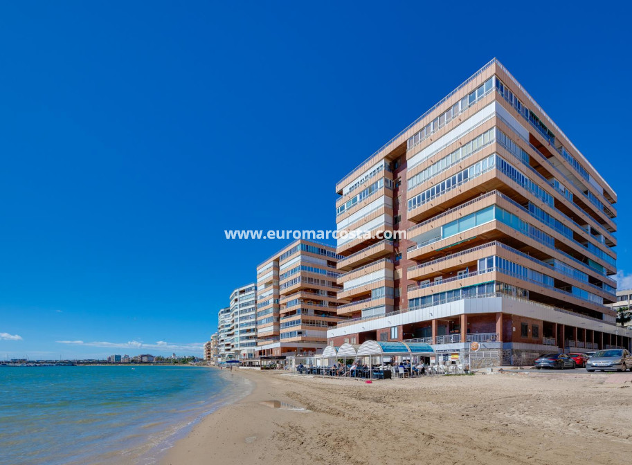 Objekte zum Wiederverkauf - Wohnung - Torrevieja - TORREVIEJA