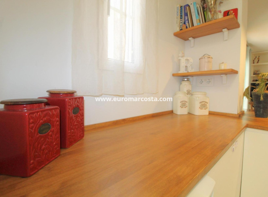 Objekte zum Wiederverkauf - Wohnung - Torrevieja - TORREVIEJA