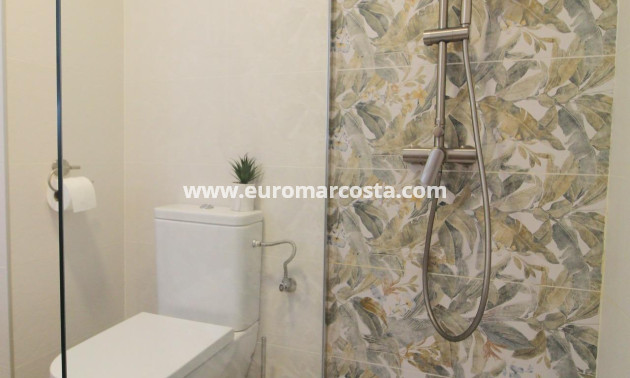 Objekte zum Wiederverkauf - Wohnung - Torrevieja - TORREVIEJA