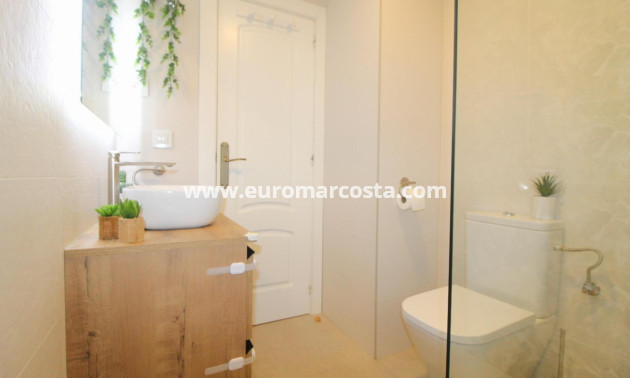 Objekte zum Wiederverkauf - Wohnung - Torrevieja - TORREVIEJA