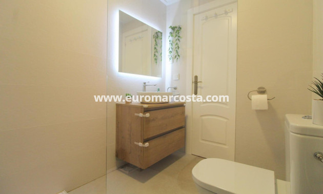 Objekte zum Wiederverkauf - Wohnung - Torrevieja - TORREVIEJA