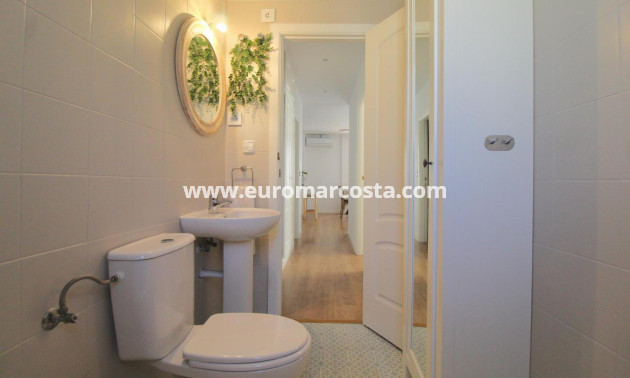 Objekte zum Wiederverkauf - Wohnung - Torrevieja - TORREVIEJA