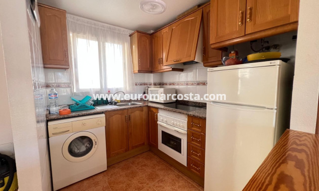 Objekte zum Wiederverkauf - Wohnung - Torrevieja Centro - TORREVIEJA