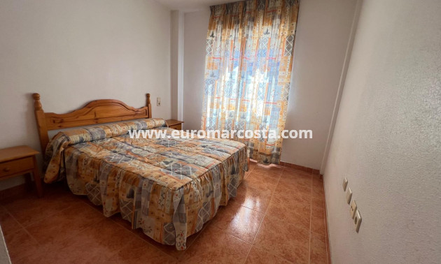 Objekte zum Wiederverkauf - Wohnung - Torrevieja Centro - TORREVIEJA