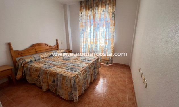 Objekte zum Wiederverkauf - Wohnung - Torrevieja Centro - TORREVIEJA