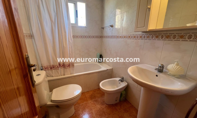 Objekte zum Wiederverkauf - Wohnung - Torrevieja Centro - TORREVIEJA