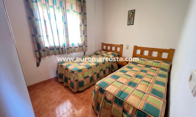 Objekte zum Wiederverkauf - Wohnung - Torrevieja Centro - TORREVIEJA