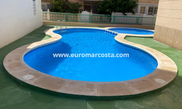 Objekte zum Wiederverkauf - Wohnung - Torrevieja Centro - TORREVIEJA
