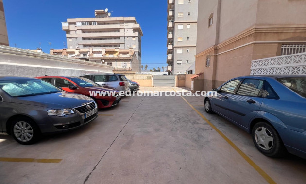 Objekte zum Wiederverkauf - Wohnung - Torrevieja Centro - TORREVIEJA