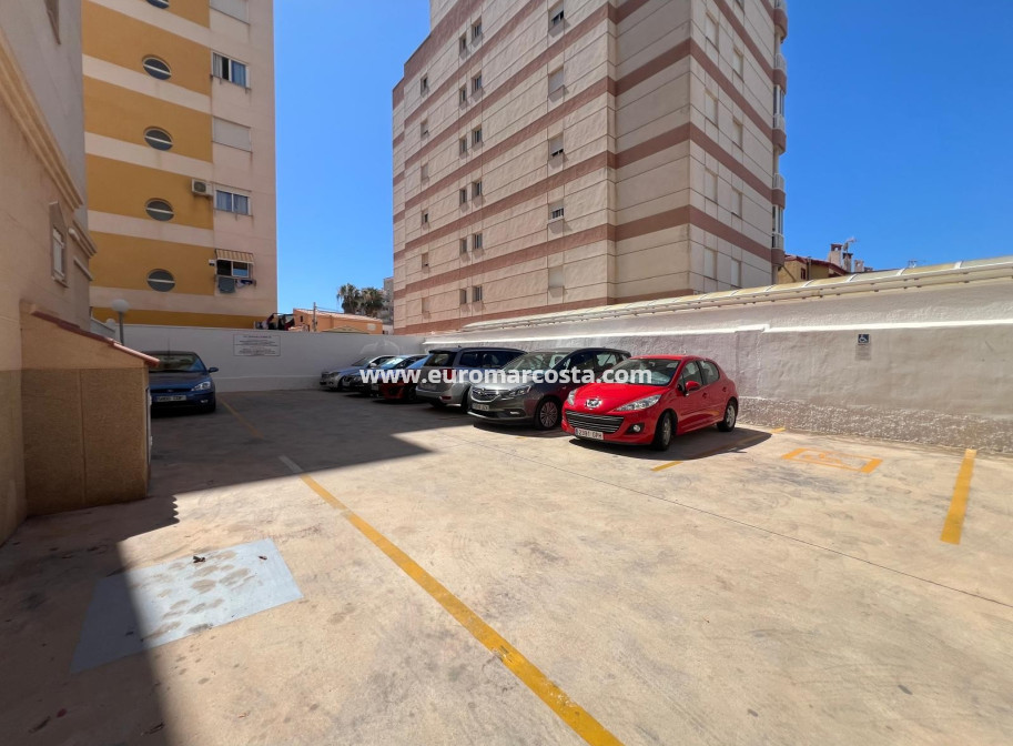 Objekte zum Wiederverkauf - Wohnung - Torrevieja Centro - TORREVIEJA