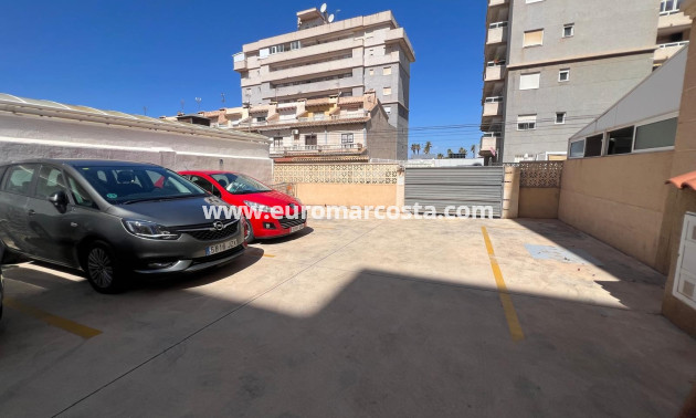 Objekte zum Wiederverkauf - Wohnung - Torrevieja Centro - TORREVIEJA