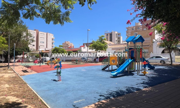 Objekte zum Wiederverkauf - Wohnung - Torrevieja Centro - TORREVIEJA