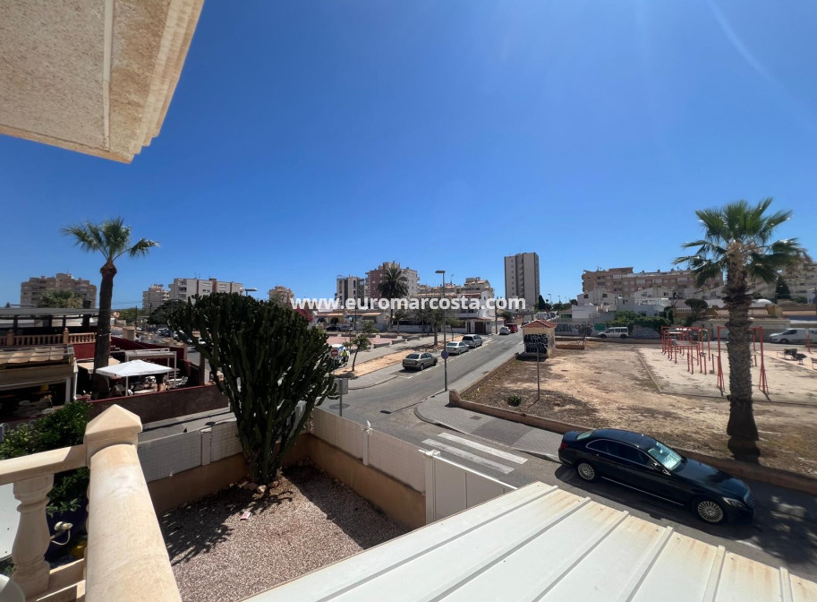 Objekte zum Wiederverkauf - Wohnung - Torrevieja Centro - TORREVIEJA