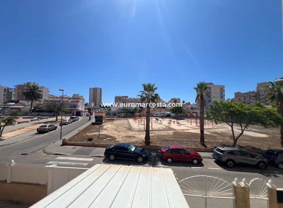 Objekte zum Wiederverkauf - Wohnung - Torrevieja Centro - TORREVIEJA