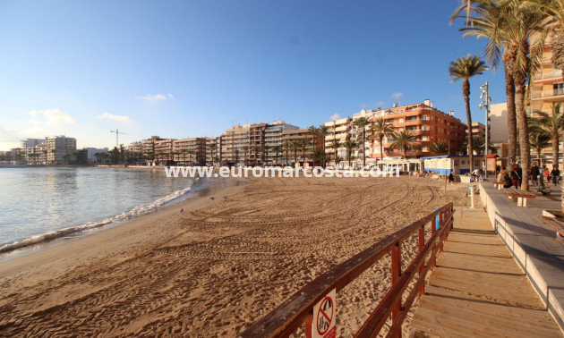 Objekte zum Wiederverkauf - Wohnung - Torrevieja Centro - TORREVIEJA