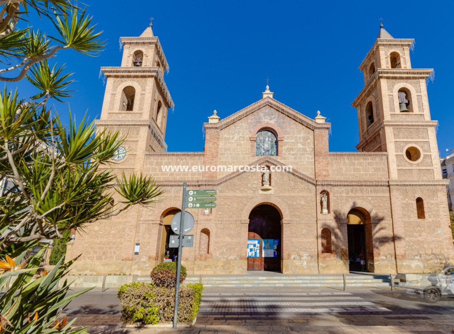 Objekte zum Wiederverkauf - Wohnung - Torrevieja Centro - TORREVIEJA
