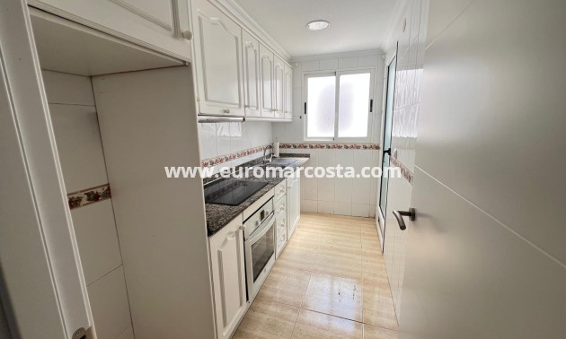 Sale - Apartment / flat - Guardamar del Segura