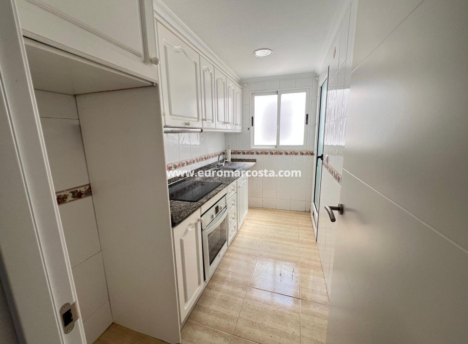 Sale - Apartment / flat - Guardamar del Segura