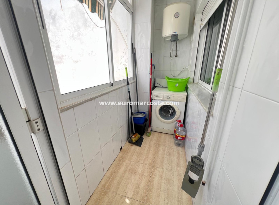 Sale - Apartment / flat - Guardamar del Segura