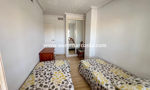 Sale - Apartment / flat - Guardamar del Segura